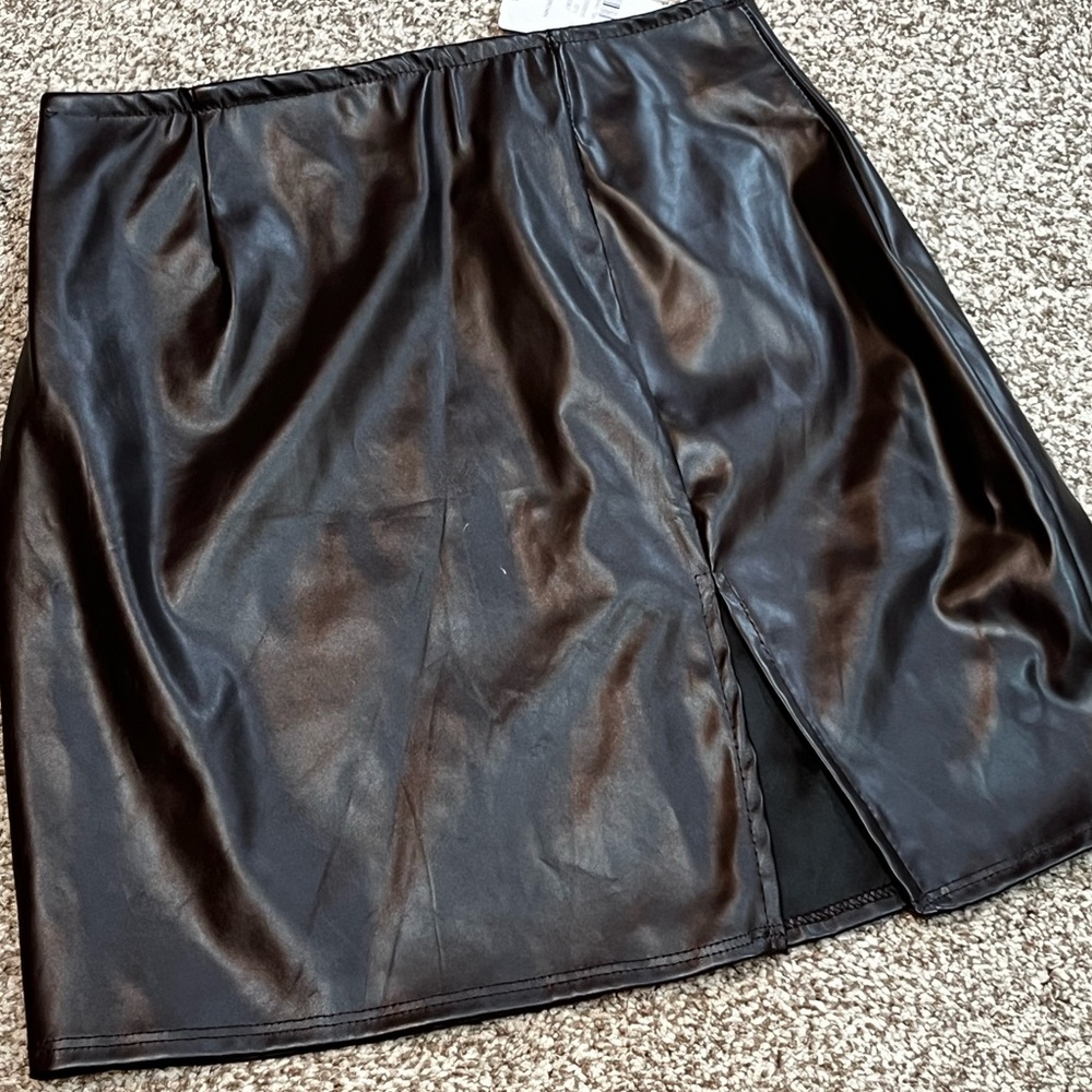 NWTs Windsor Faux Leather Brown Slit Mini Skirt Sz S